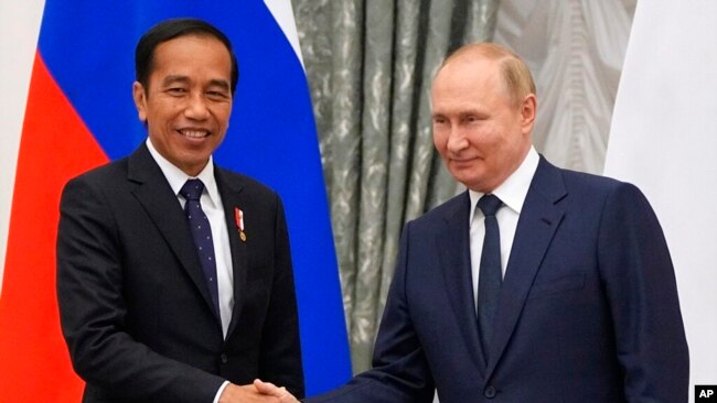 VOA- jkw putin
