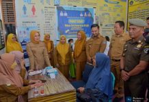 Wali Kota Kendari SKI Tinjau Cek Kesehatan Gratis di Kelurahan Bende, Peserta 265 Lampaui Target