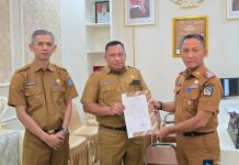 Akrim Kurdin Resmi Jabat Plt Kadis Perpustakaan dan Arsip Kota Kendari