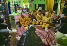 Duka di Kelurahan Lahundape, Wali Kota Kendari Sampaikan Belasungkawa atas Wafatnya Ketua RT 07