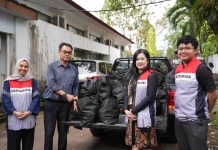 Sambut Hari Buruh, Pertamina dan Mitra Salurkan Bantuan Sembako di Makassar